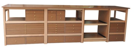 Layout Hobby-Kreativraum Sideboard Möbel Regale Drucker