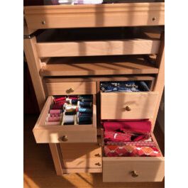 Petit meuble compact tendance et pratique